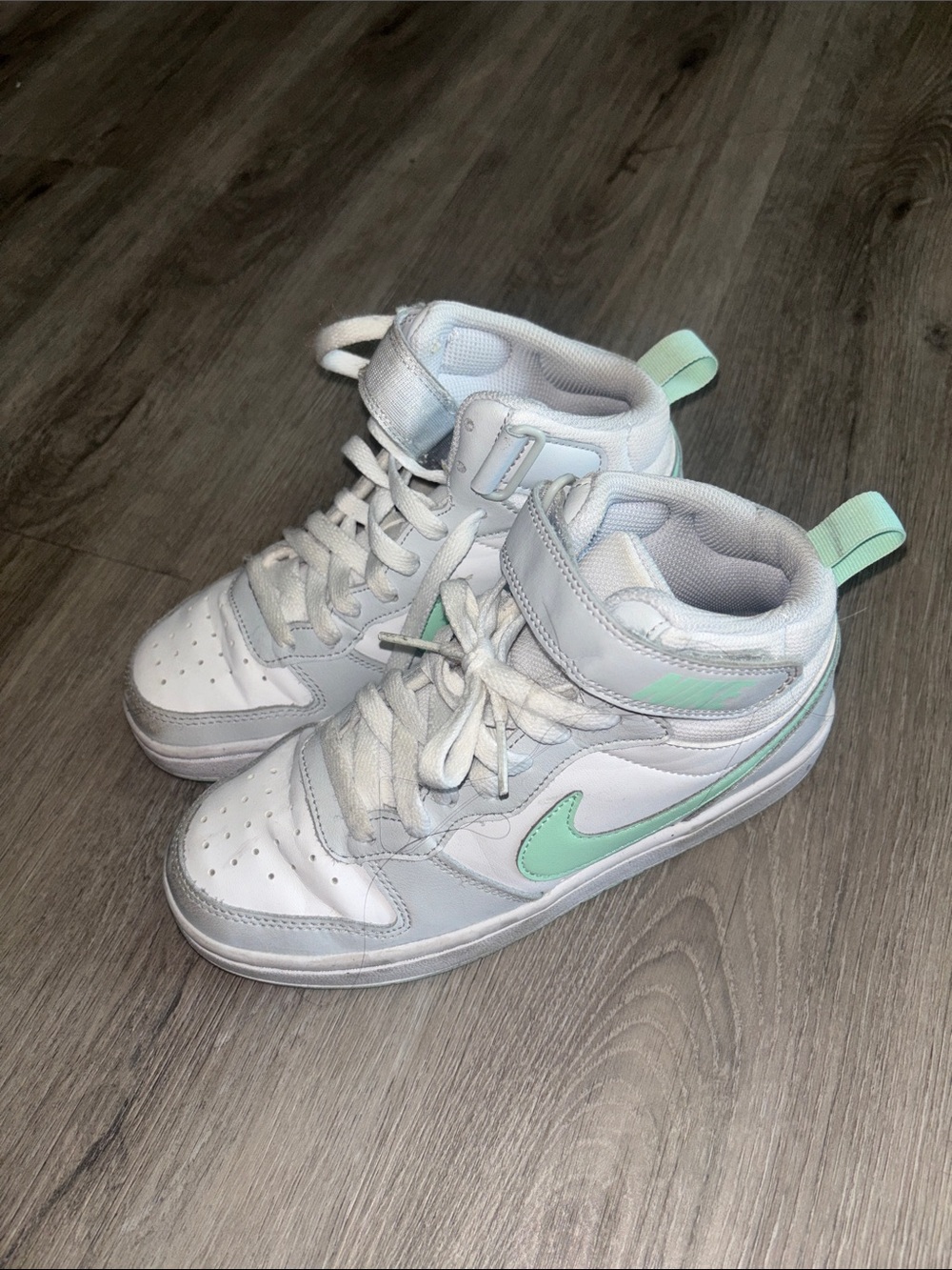 Nike Kids Mid-Top Sneakers in White and Mint Green